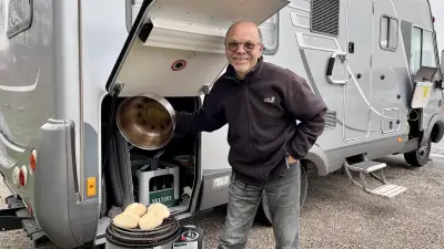 Зимний кемпинг в Дюссельдорфе: как провести время на Рождественском рынке в автодоме