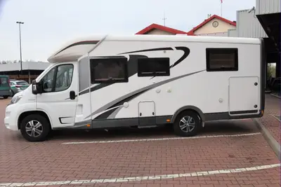 На границе задержали кемпер с подозрительным VIN