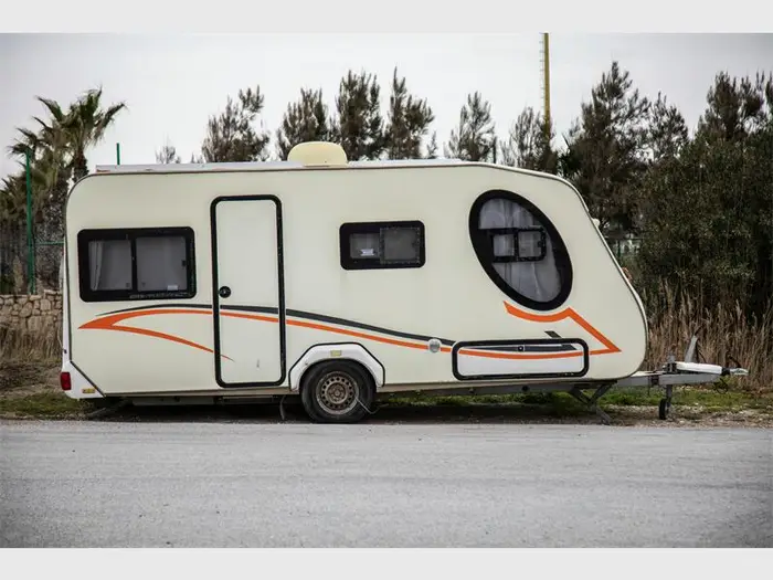 Советы по буксировке прицепов и караванов на праздники