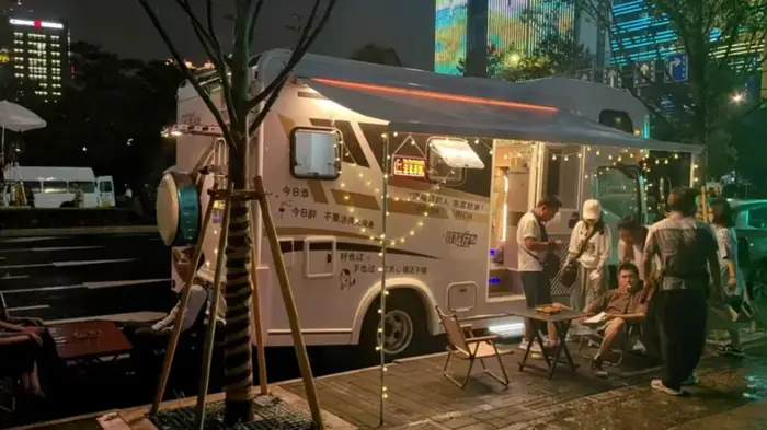 Популярность жизни в автодомах: молодые китайцы пересматривают границы работы и путешествий