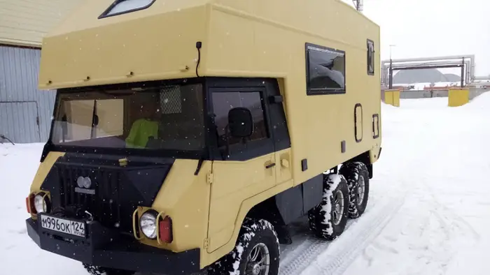 В Сургуте представили новый автодом на базе Pinzgauer 712